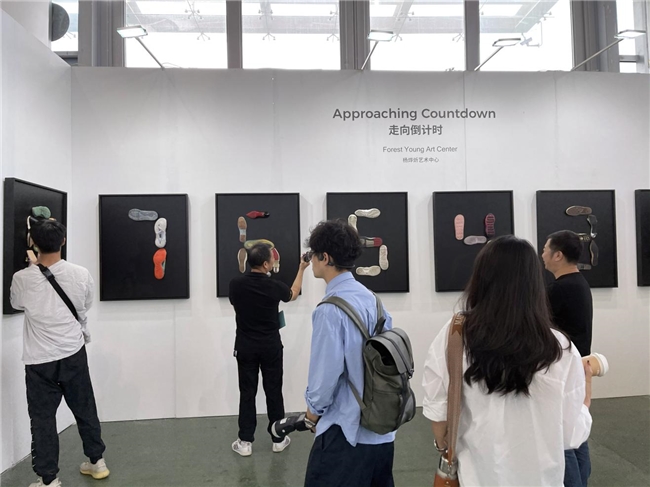 49只“鞋底倒计时”厦门展出引轰动